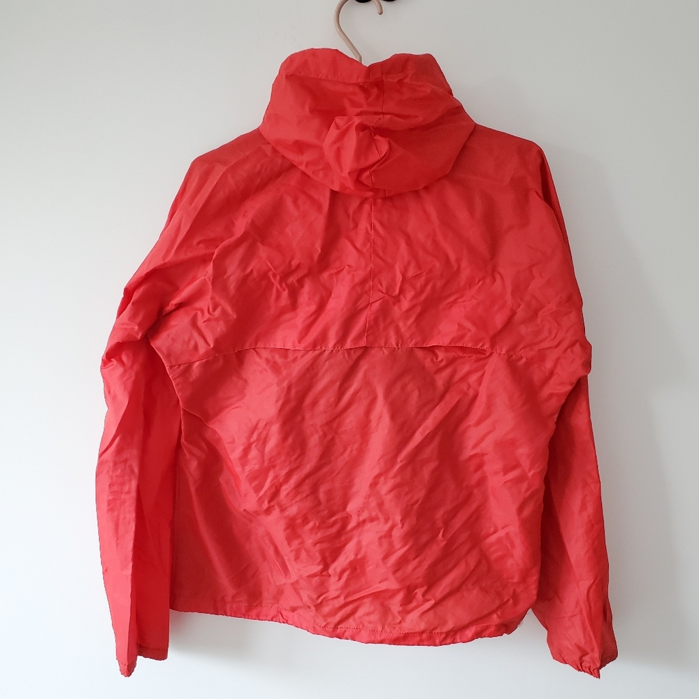 Vintage red packable windbreaker - Picture 3 of 14